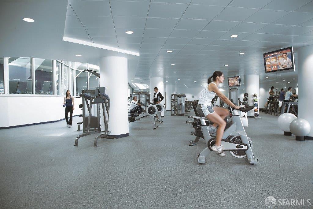 338 Spear Street # 28G