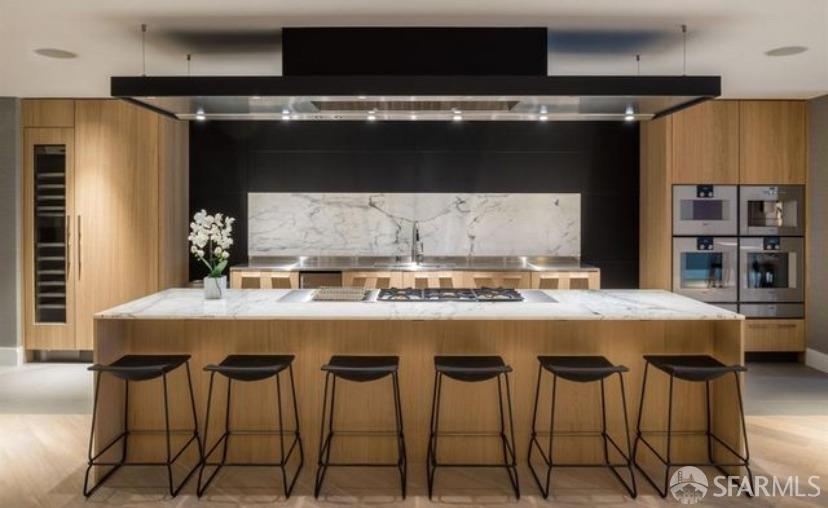 201 Folsom Street # 32E