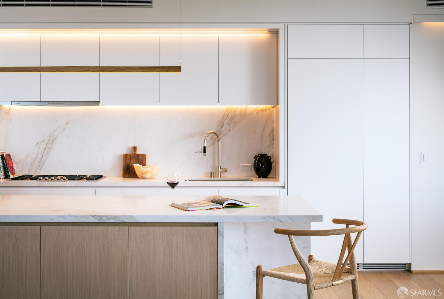 1 Steuart Lane # 906