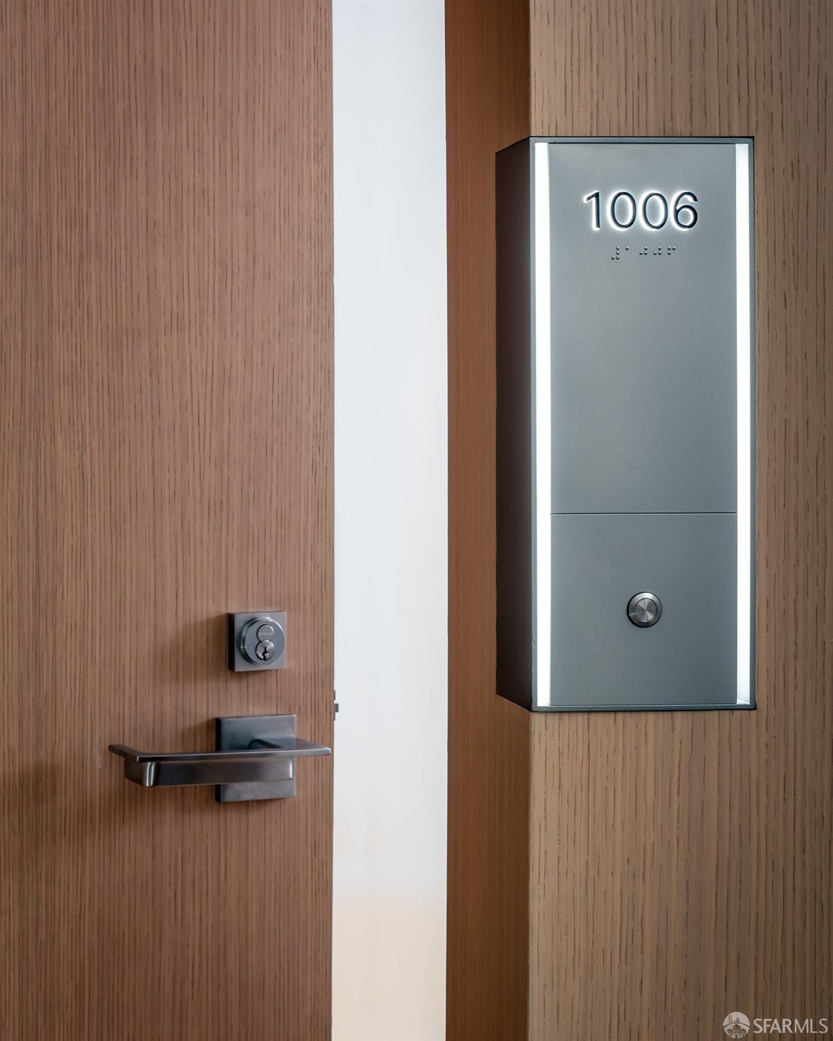 1 Steuart Lane # 906