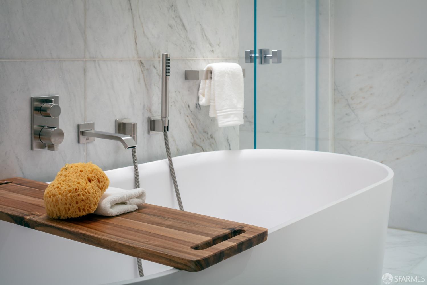 1 Steuart Lane # 906