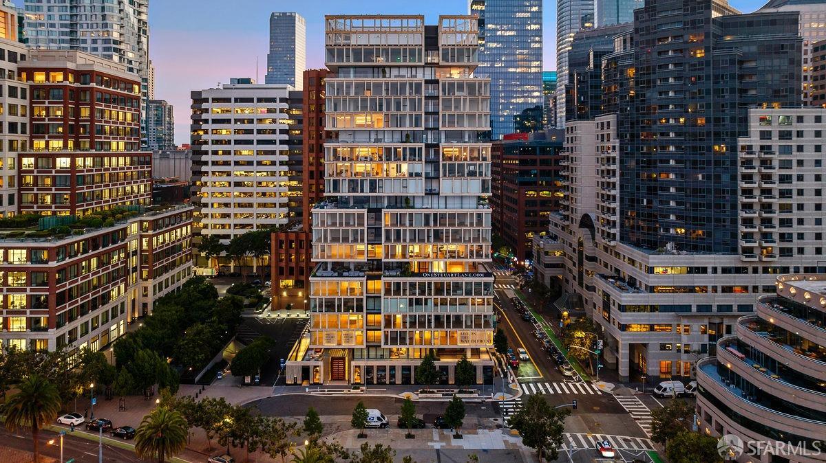 1 Steuart Lane # 906