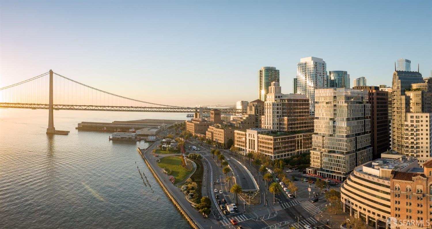 1 Steuart Lane # 906