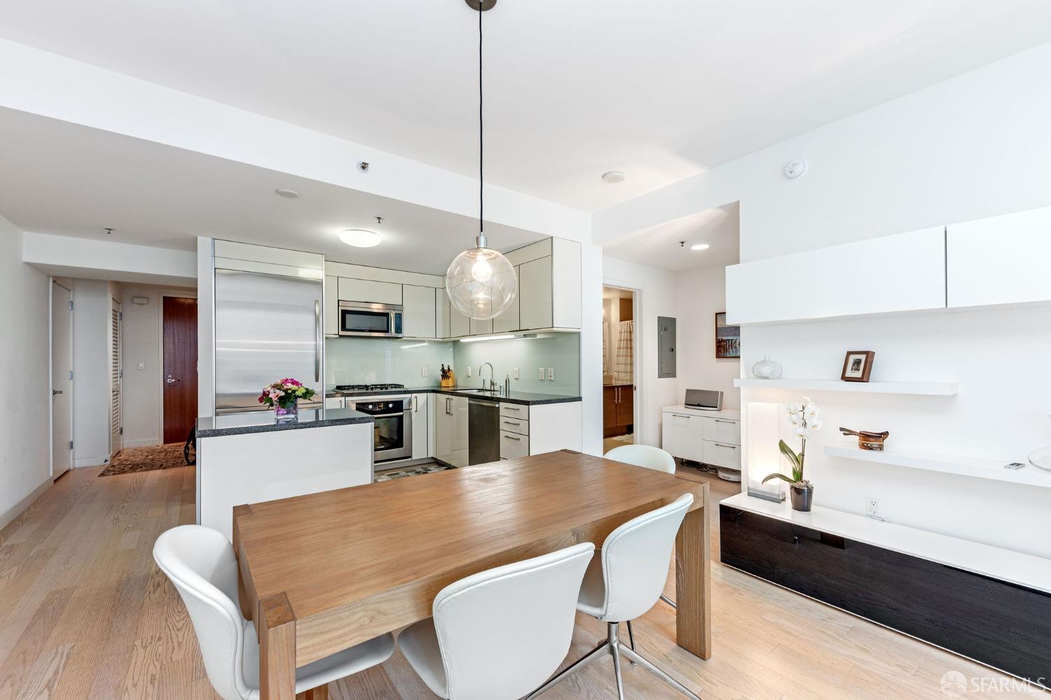 338 Spear Street # 28G