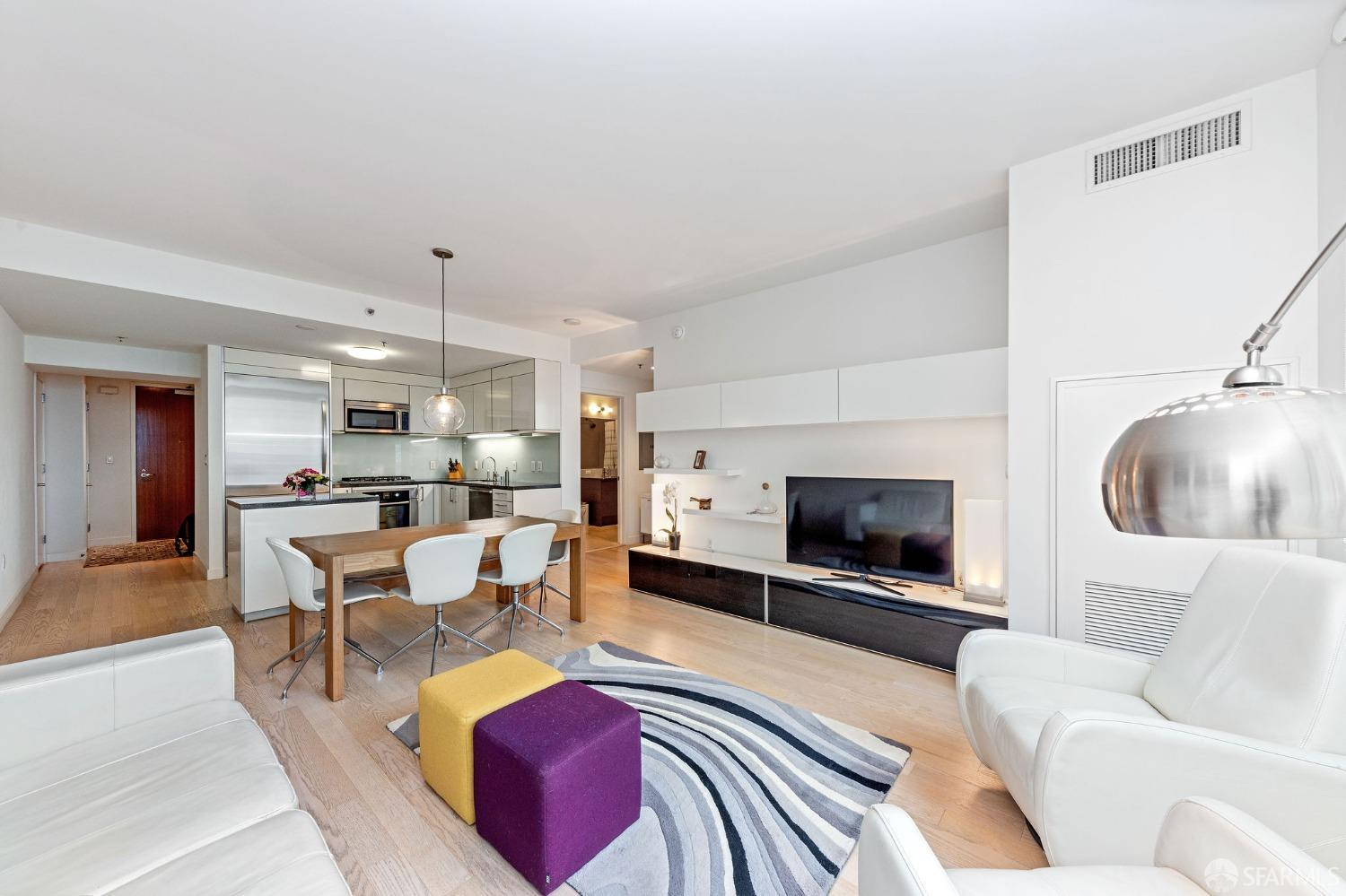 338 Spear Street # 28G