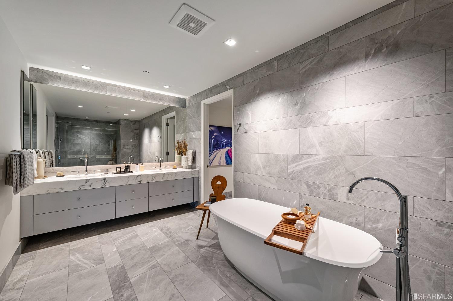 706 Mission Street # 16D