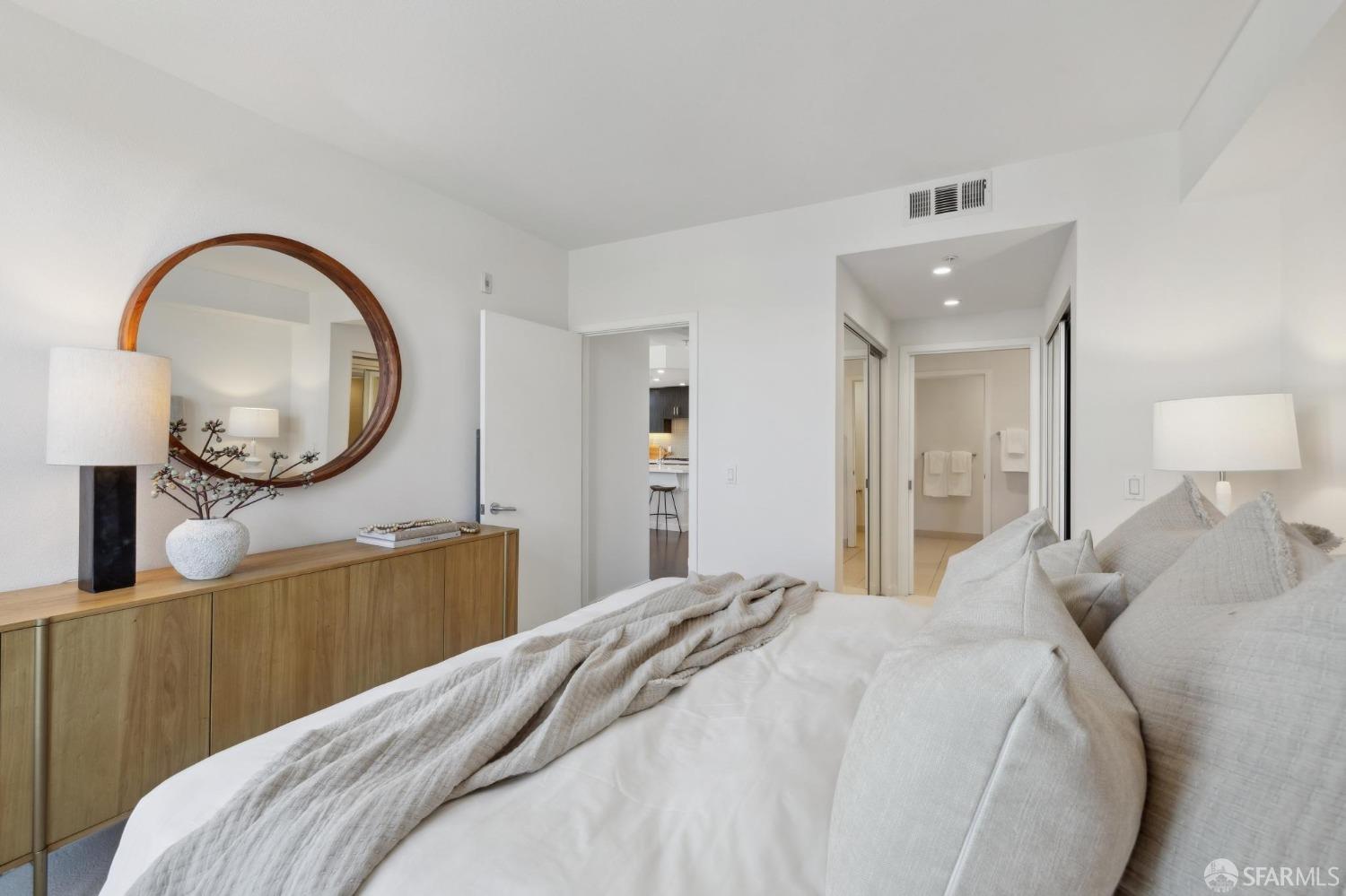 2655 Bush Street # 401