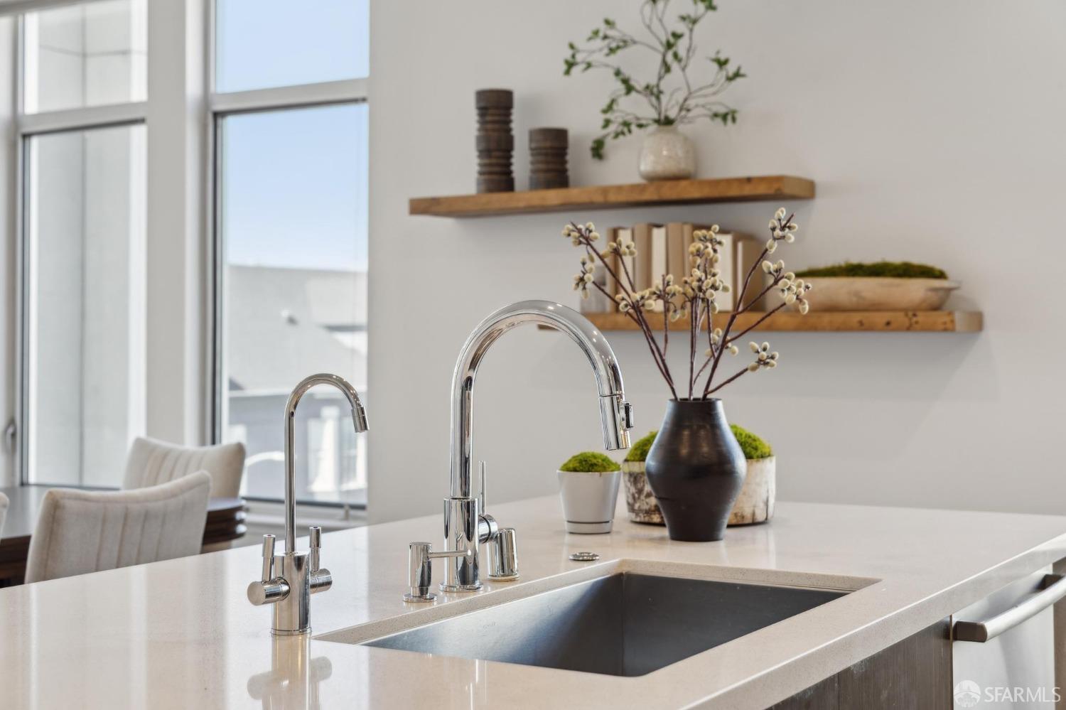 2655 Bush Street # 401