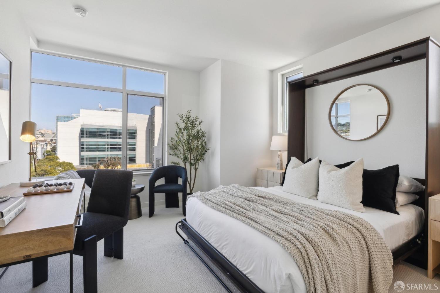 2655 Bush Street # 401