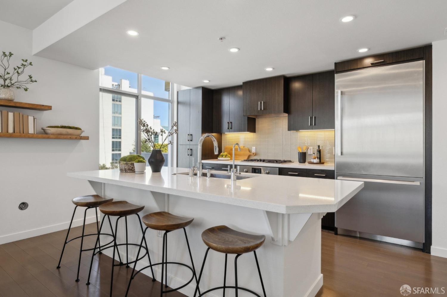 2655 Bush Street # 401