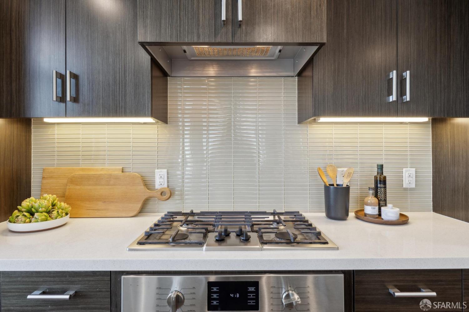 2655 Bush Street # 401