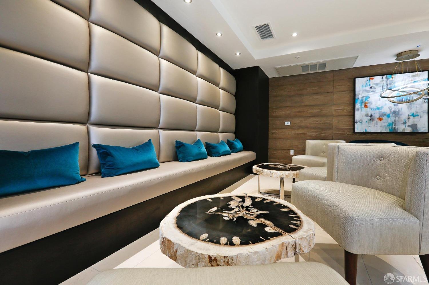 2655 Bush Street # 401