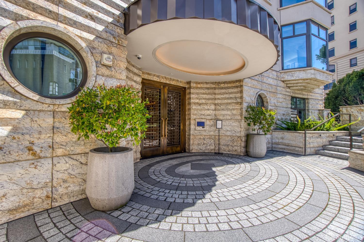 875 California Street # 403
