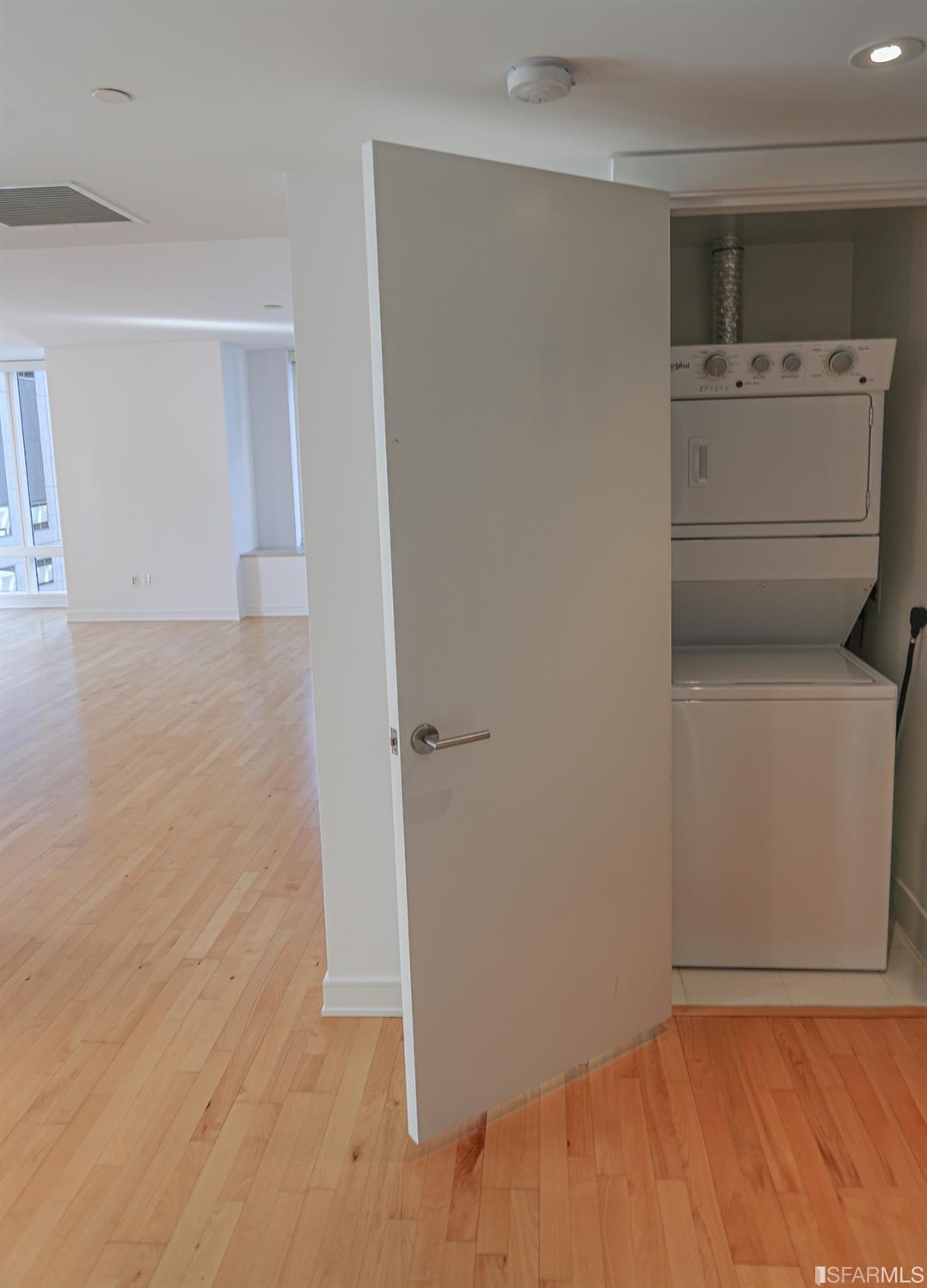 301 Mission Street # 23A