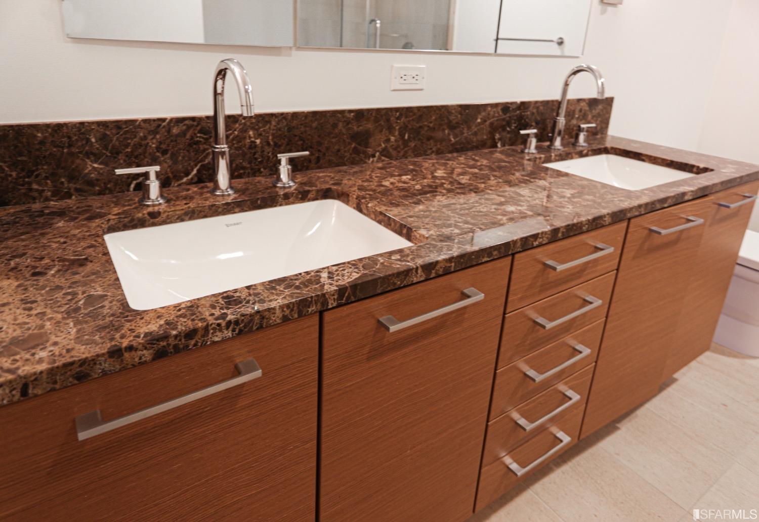 301 Mission Street # 23A