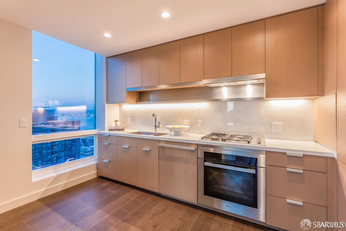 488 Folsom Street # 4102