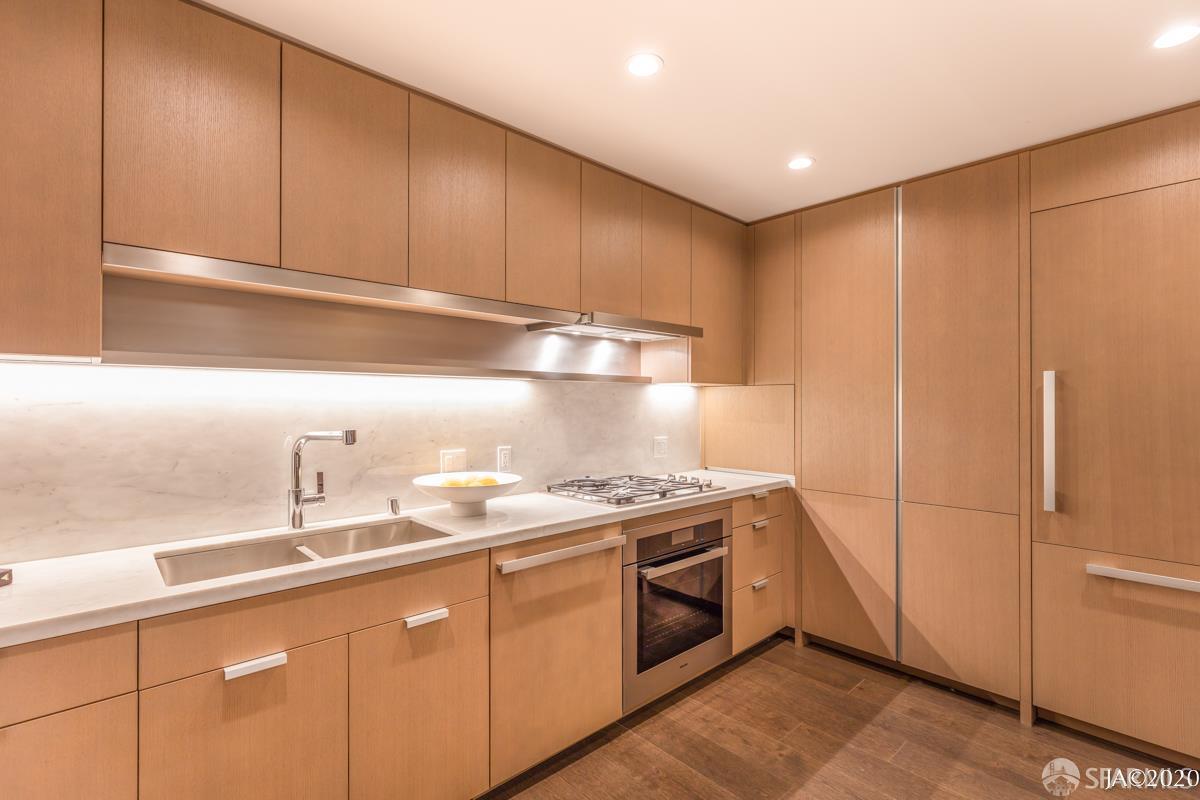488 Folsom Street # 4102