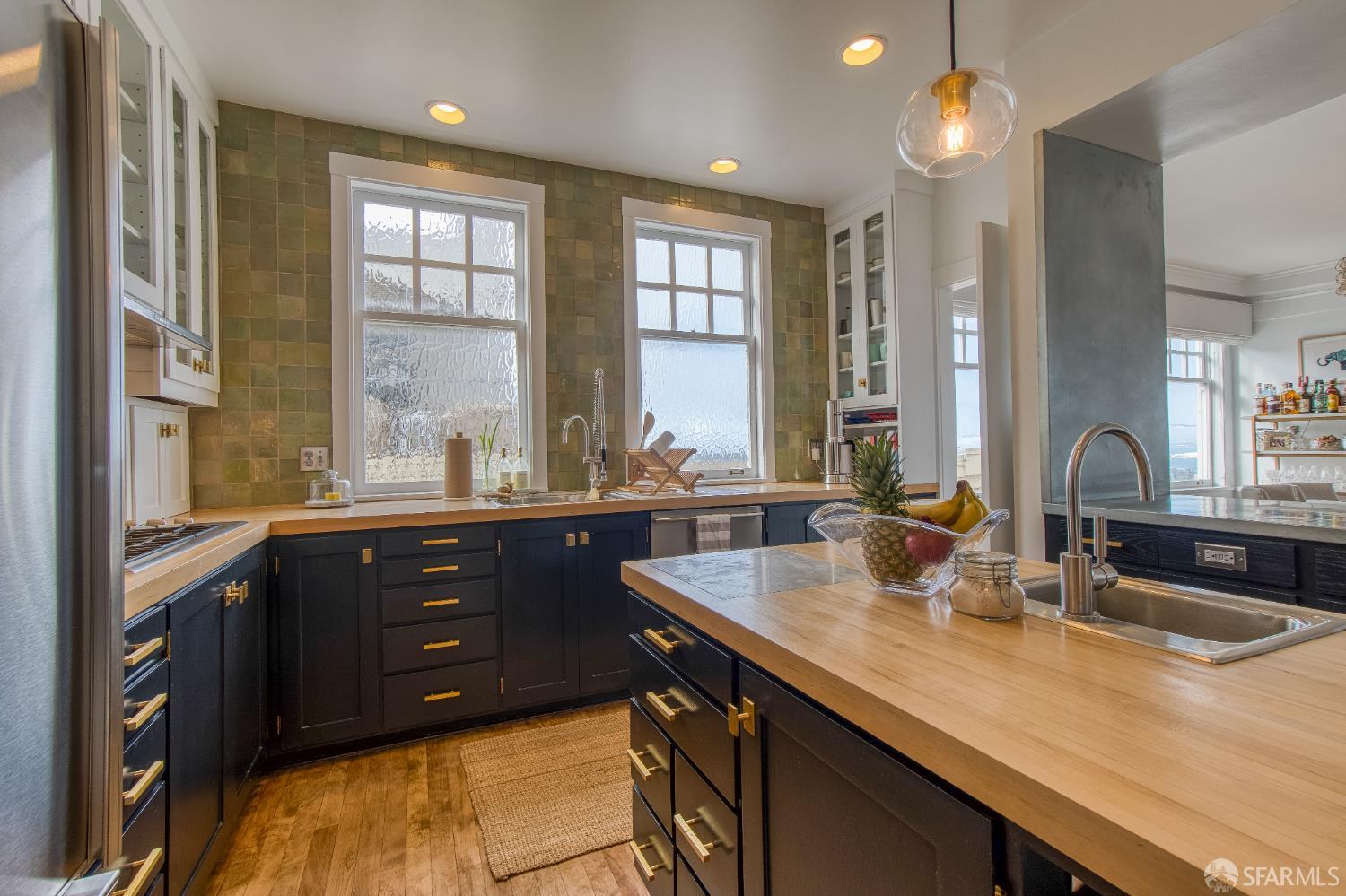 1244 Washington Street