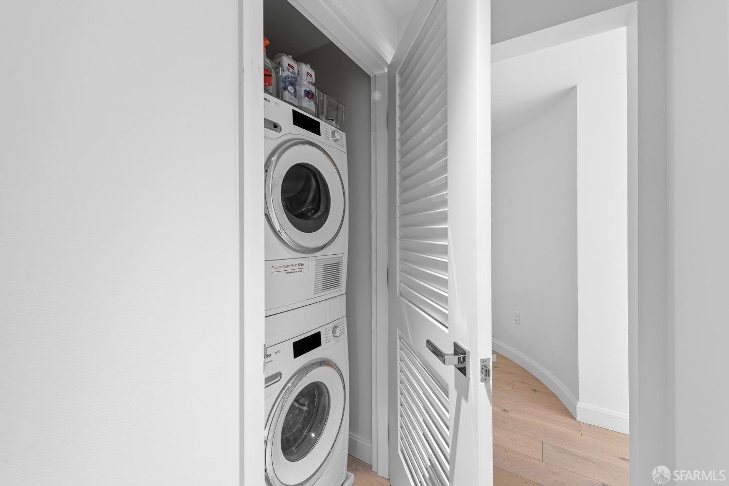 875 California Street # 407