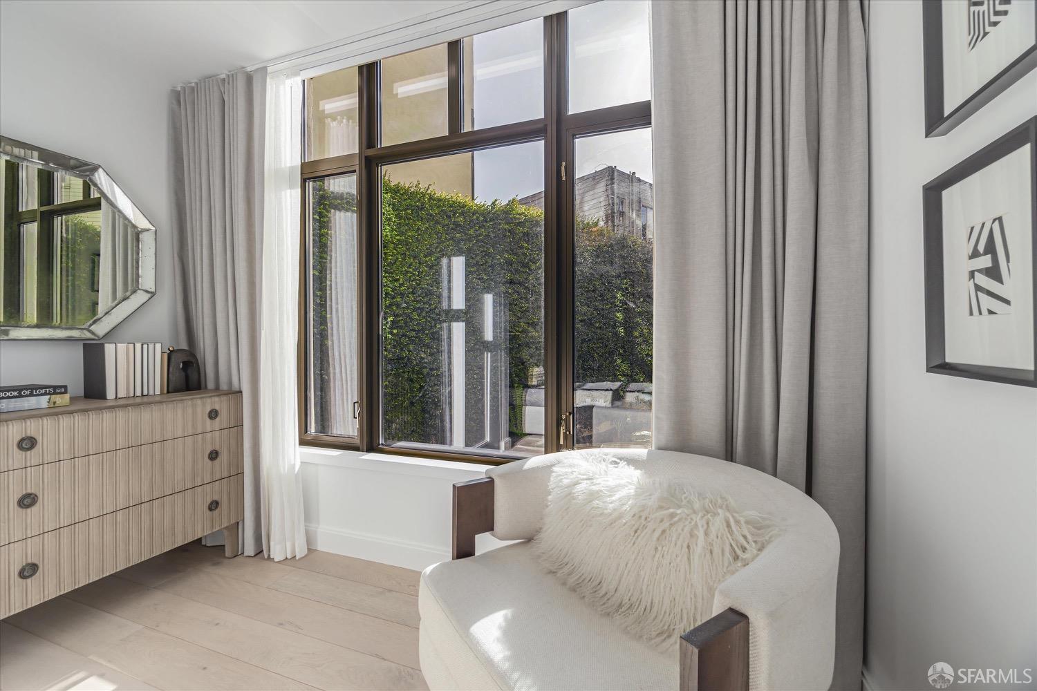 875 California Street # 202