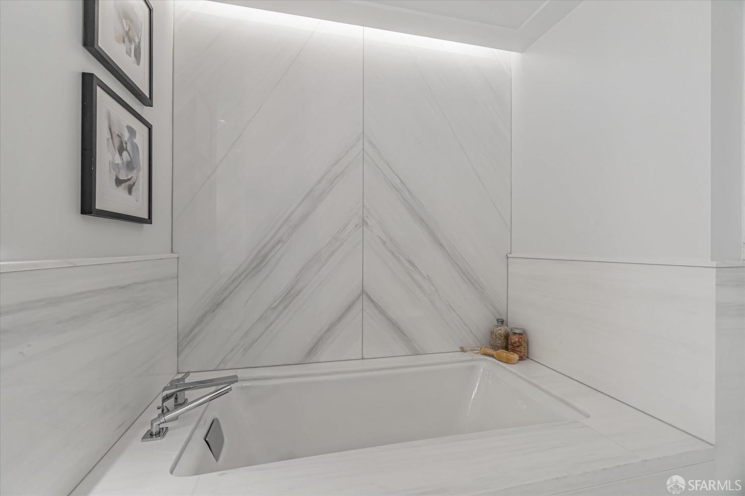 875 California Street # 202