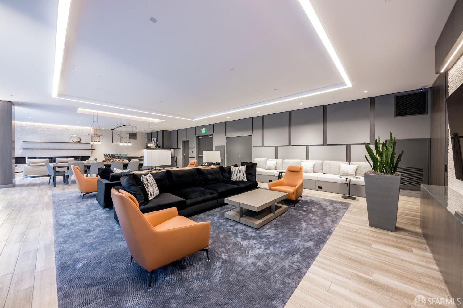 338 Spear Street # 14B