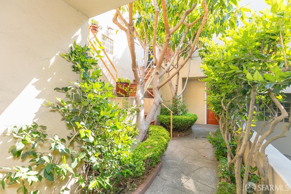 2006 Laguna Street # 2012