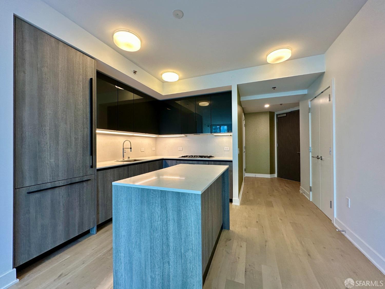 201 Folsom Street # 15D