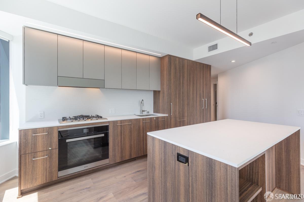 280 Spear Street # 14C