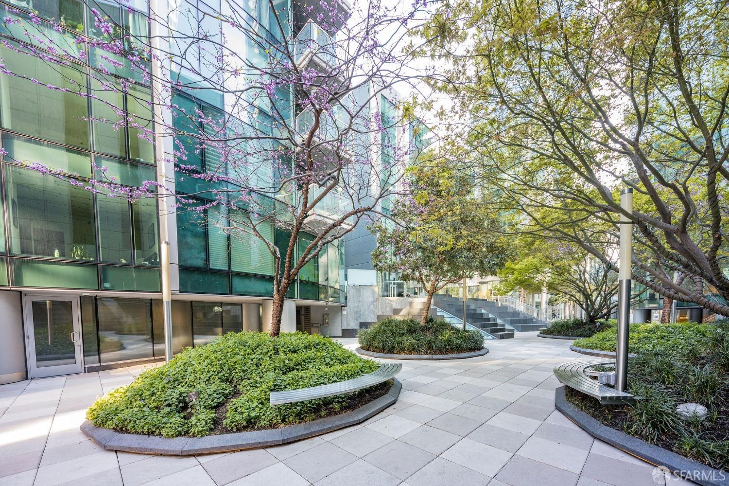338 Spear Street # 28G