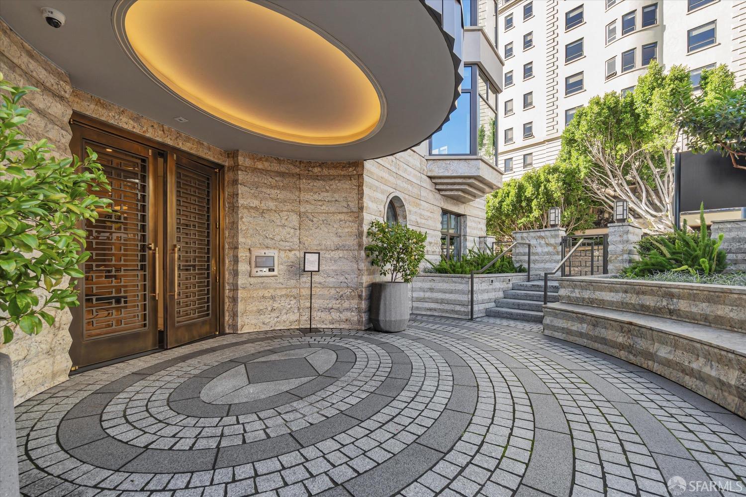 875 California Street # 202