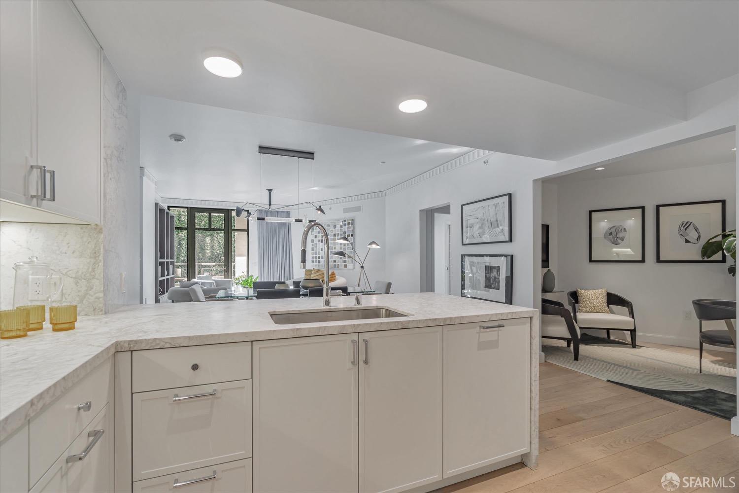 875 California Street # 202