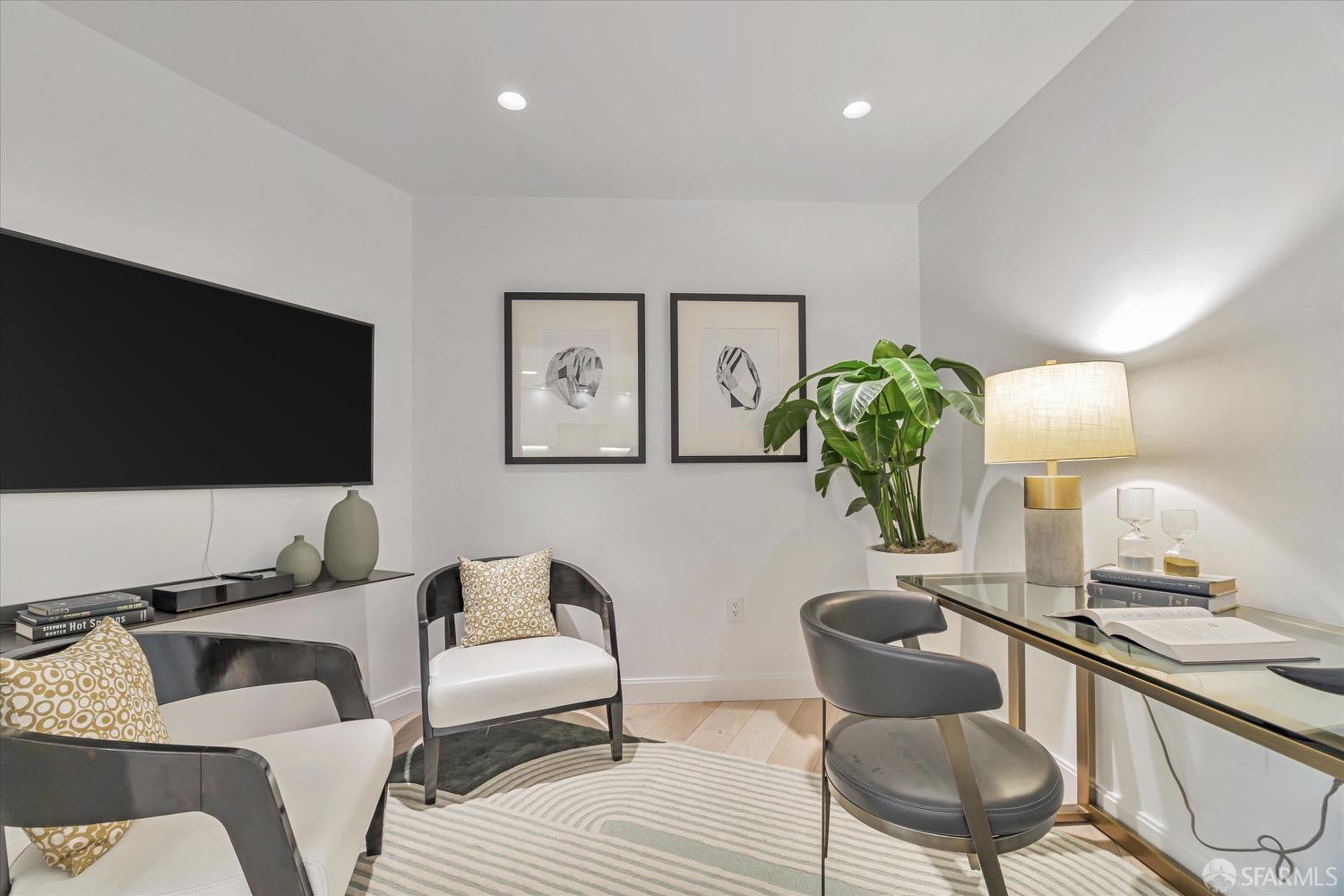 875 California Street # 202