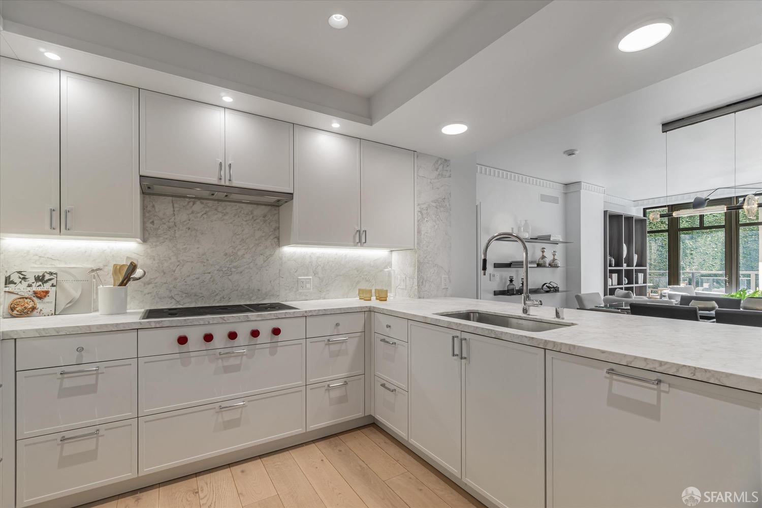 875 California Street # 202