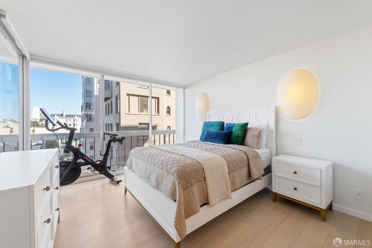 1998 Broadway Unit 805