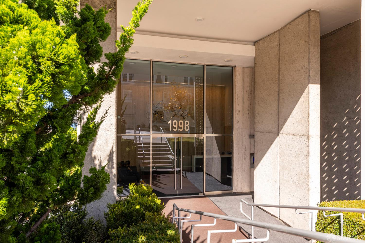 1998 Broadway Unit 805