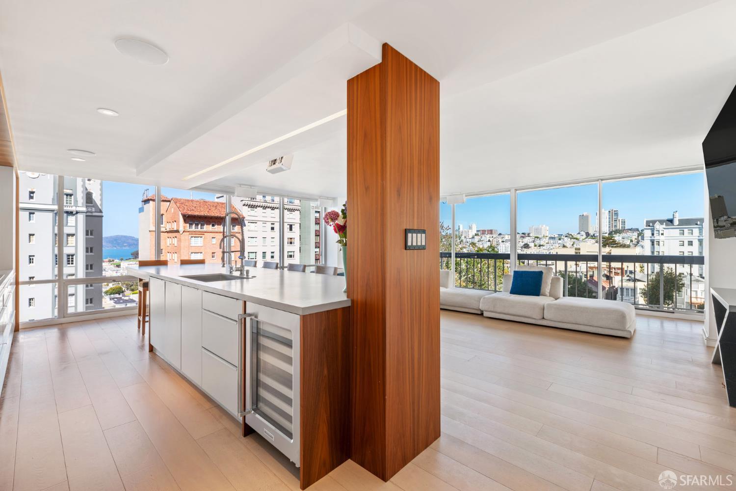 1998 Broadway Unit 805