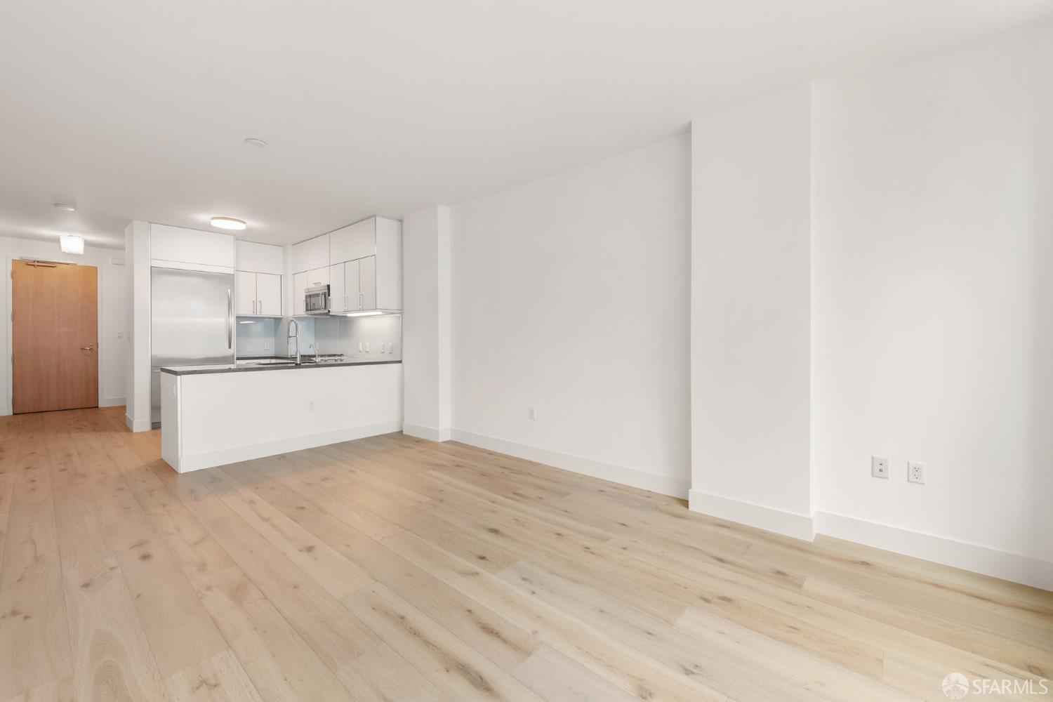 318 Spear Street # 4E