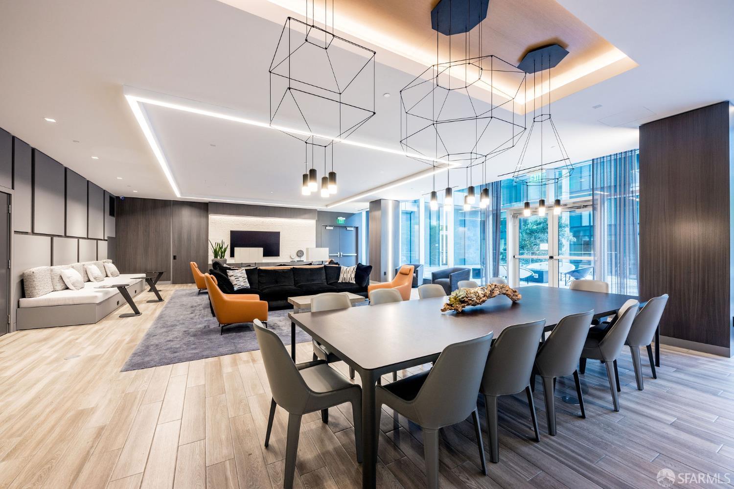 318 Spear Street # 4E