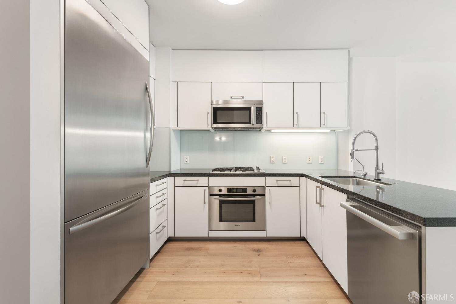 318 Spear Street # 4E