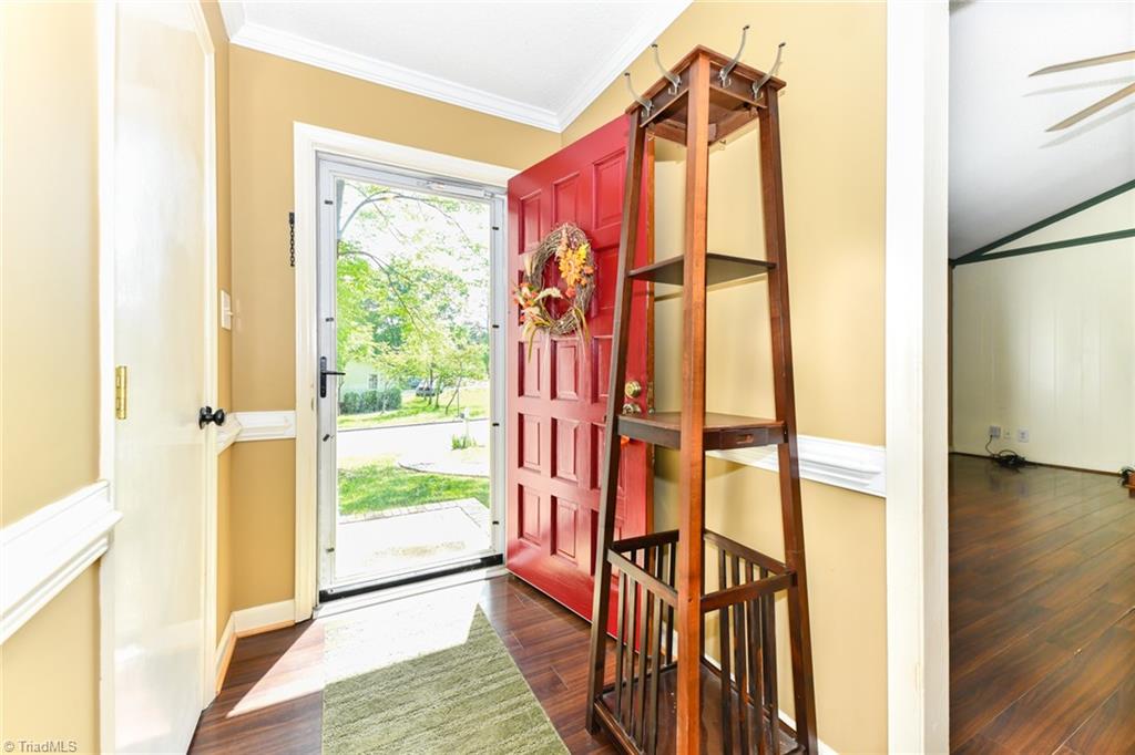 3106 Merryweather Road