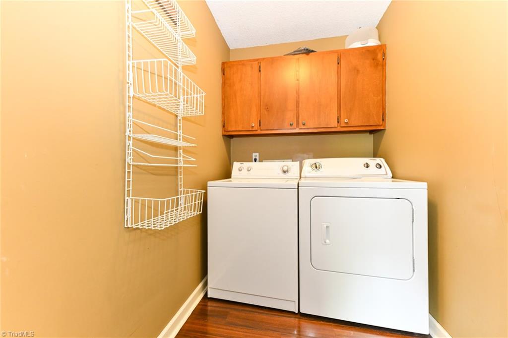 3106 Merryweather Road