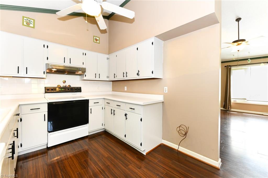 3106 Merryweather Road