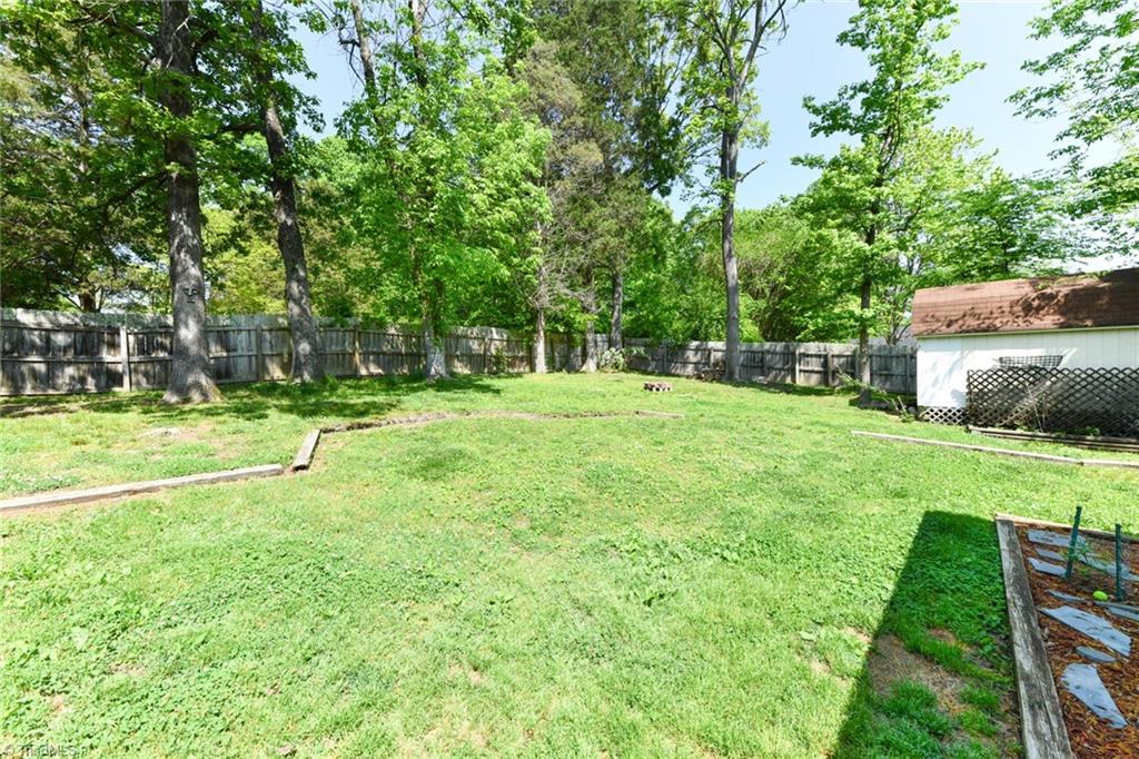 3106 Merryweather Road