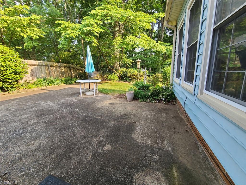 3905 Kalloramo Drive