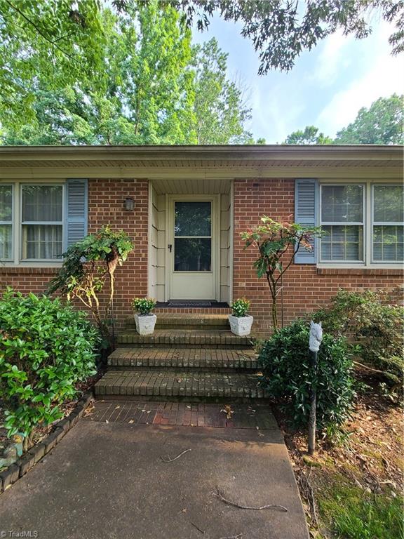 3905 Kalloramo Drive