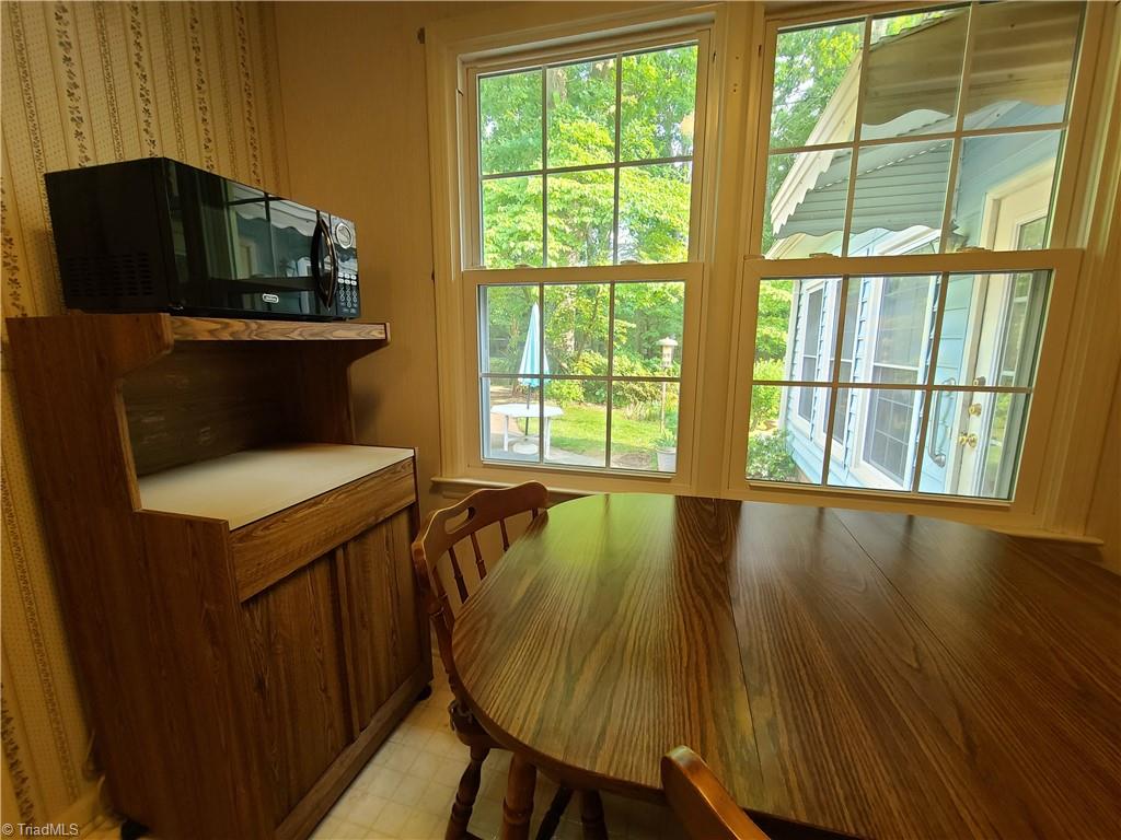 3905 Kalloramo Drive