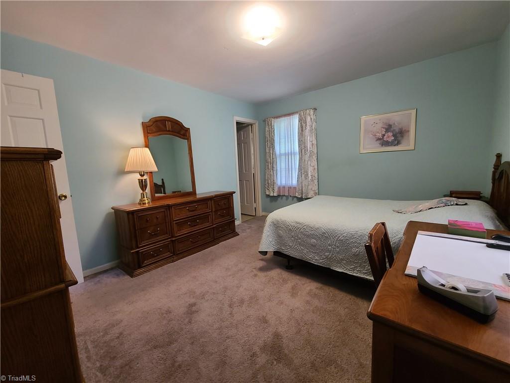 3905 Kalloramo Drive