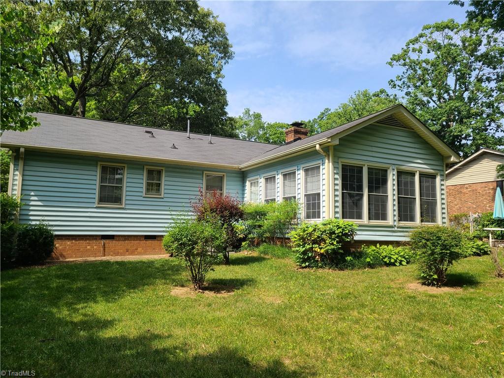 3905 Kalloramo Drive