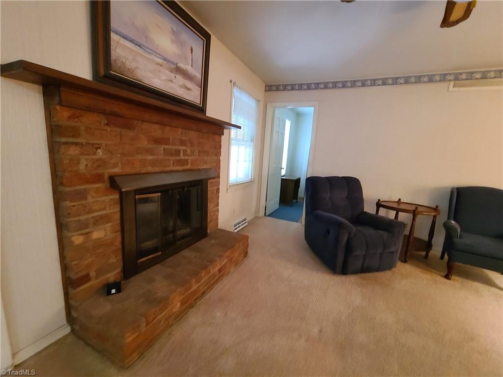 3905 Kalloramo Drive